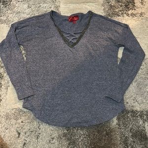 JENNIFER LOPEZ cropped V-neck Sweater